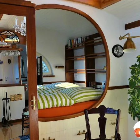 Kapitanshaus Zirkuswagen Am See Prázdninový dům *
